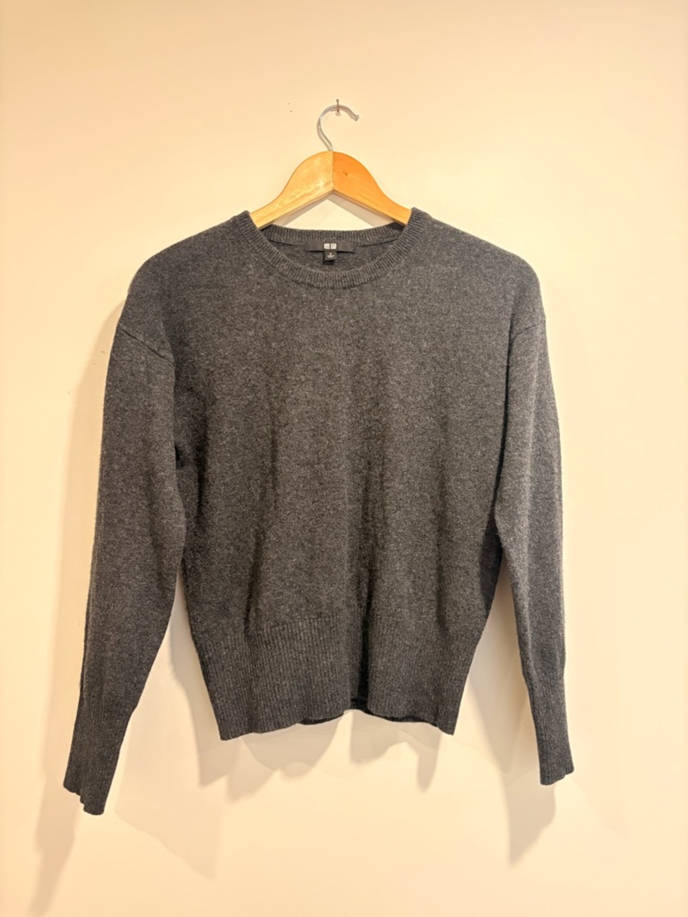 Uniqlo 100% Cashmere Crew Neck Jumper - Picture 2 of 9
